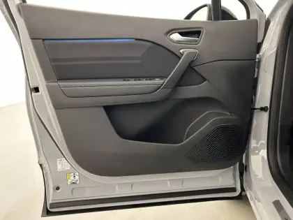 Photo 46 Renault Symbioz  E-Tech full hybrid 145