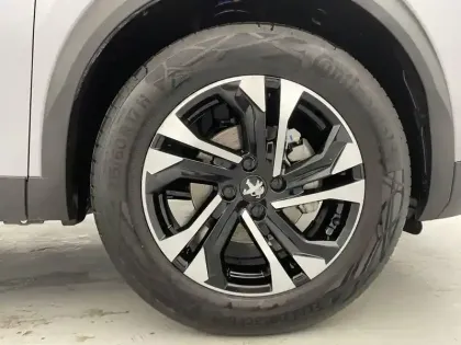 Photo 17 Peugeot 2008  PureTech 130 S&S EAT8