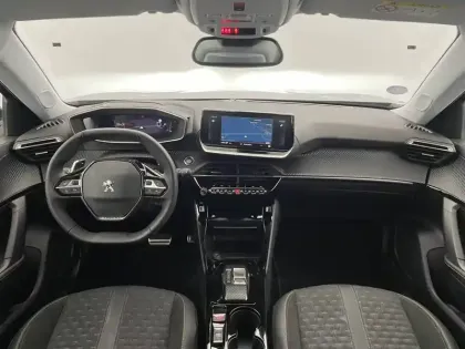 Photo 28 Peugeot 2008  PureTech 130 S&S EAT8