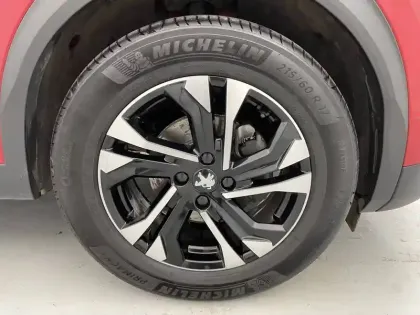 Photo 79 Peugeot 2008  PureTech 130 S&S EAT8