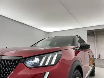 Photo 91 Peugeot 2008  PureTech 130 S&S EAT8