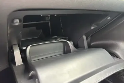 Photo 51 Peugeot 208  PureTech 100 S&S BVM6