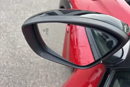 Photo 49 Peugeot 208  PureTech 100 S&S BVM6