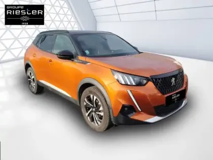 Photo 2 Peugeot 2008  PureTech 130 S&S EAT8