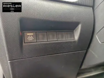 Photo 48 Peugeot 2008  PureTech 130 S&S EAT8