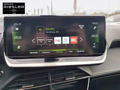 Photo 21 Peugeot 2008  PureTech 130 S&S EAT8