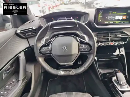 Photo 70 Peugeot 2008  PureTech 130 S&S EAT8