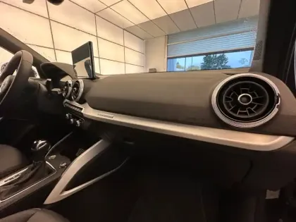 Photo 17 Audi Q2  35 TFSI 150 S tronic 7