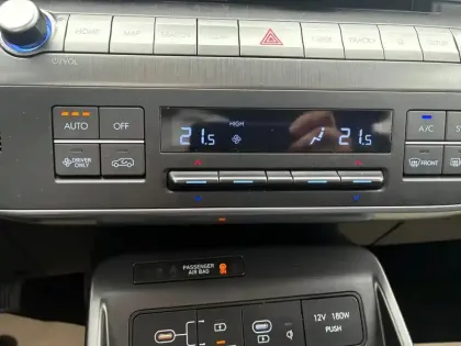 Photo 28 Hyundai Kona  Hybrid 129