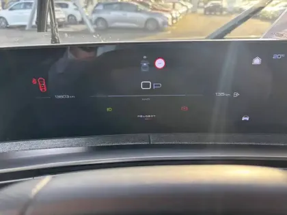 Photo 20 Peugeot 5008  Hybrid 136 e-DCS6