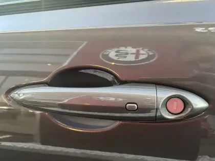 Photo 92 Alfa Romeo Tonale  1.3 Hybride Rechargeable PHEV 280ch AT6 e-Q4