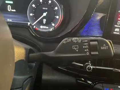 Photo 101 Alfa Romeo Tonale  1.3 Hybride Rechargeable PHEV 280ch AT6 e-Q4