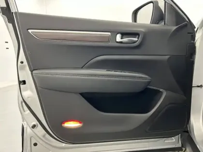 Photo 19 Renault Koleos  dCi 175 4x2 X-tronic