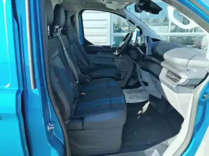 Photo 24 Ford Transit Custom Fg 340 L1H1 Electrique 160 kW 218ch Sport