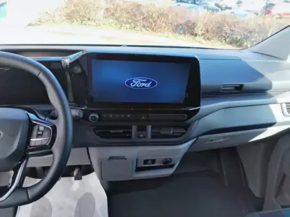 Photo 2 Ford Transit Custom Fg 340 L1H1 Electrique 160 kW 218ch Sport