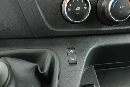 Photo 18 Renault Master FOURGON FGN TRAC F3500 L2H2 BLUE DCI 135 CONFORT