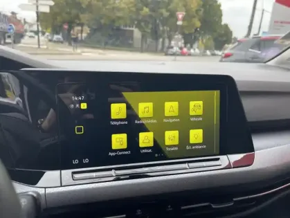 Photo 17 Volkswagen Golf VIII Hatchback 1.0 eTSi DSG7 110CH