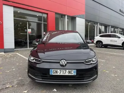 Photo 7 Volkswagen Golf VIII Hatchback 1.0 eTSi DSG7 110CH