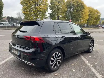 Photo 4 Volkswagen Golf VIII Hatchback 1.0 eTSi DSG7 110CH