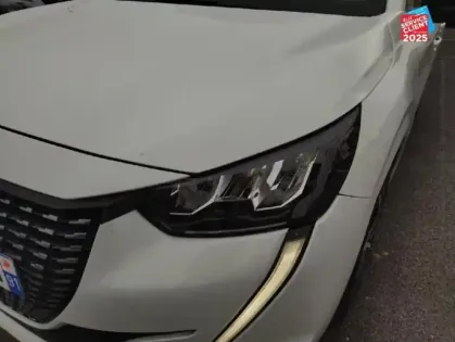 Photo 12 Peugeot 208  1.2 PureTech 100ch S&S Allure EAT8