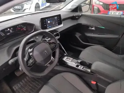 Photo 14 Peugeot 208  1.2 PureTech 100ch S&S Allure EAT8