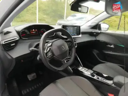 Photo 29 Peugeot 208  1.2 PureTech 100ch S/S Allure EAT8 Carplay