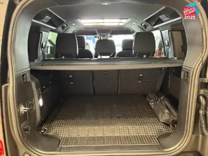 Photo 13 Land rover Defender  110 2.0 P300e PHEV Black Edition