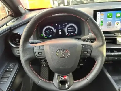 Photo 14 Toyota C-HR  2.0 Hybride Rechargeable 225ch GR Sport NG23