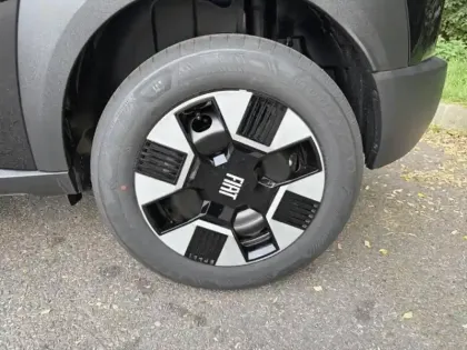 Photo 10 Fiat Grande Panda  1.2 Hybrid Turbo 110ch Icône eDCT6