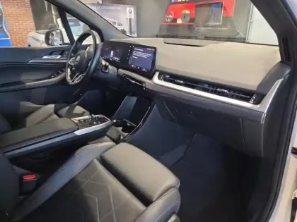 Photo 8 BMW Serie 2 Série 2 ActiveTourer 218d 150ch M Sport DKG7