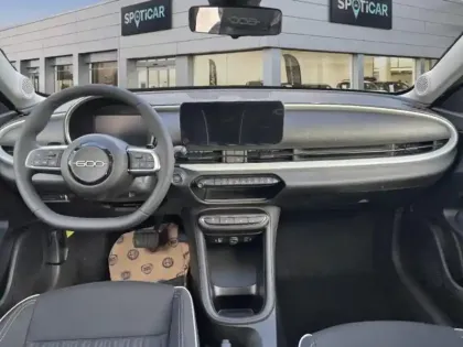 Photo 7 Fiat 600  1.2 Hybrid Turbo 145ch DCT6