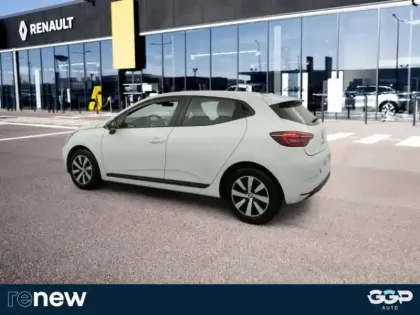 Photo 9 Renault Clio  1.6 E-Tech hybride 145ch Equilibre