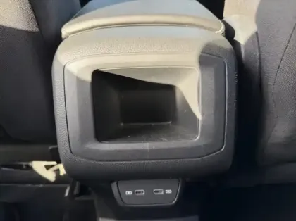 Photo 24 Volkswagen T-cross  1.0 TSI 116ch R-Line Edition DSG7