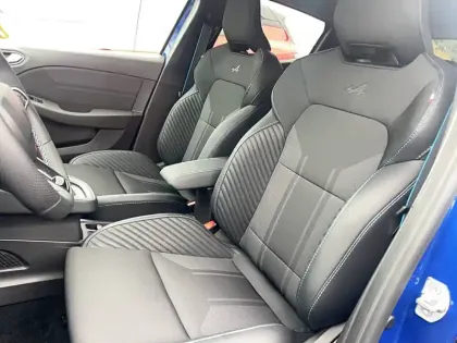 Photo 24 Renault Clio Gén. V (BJA) Ph2 esprit Alpine 5