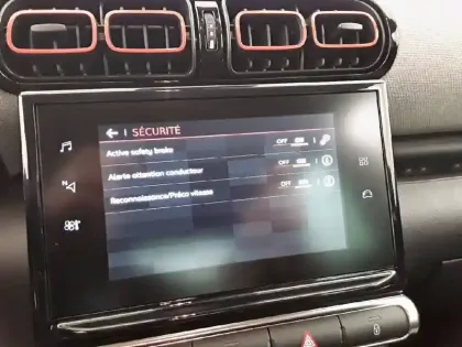 Photo 19 Citroën C3 Aircross  PureTech 110 S&S BVM6