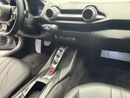 Photo 31 Ferrari 812  Superfast 6.5 V12 800ch