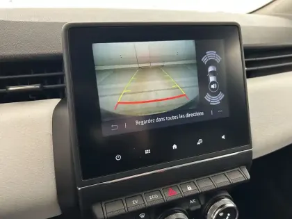 Photo 15 Renault Clio  E-Tech full hybrid 145