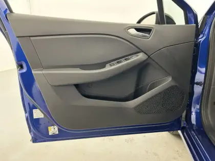 Photo 20 Renault Clio  E-Tech full hybrid 145