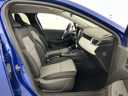 Photo 11 Renault Clio  E-Tech full hybrid 145