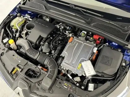 Photo 22 Renault Clio  E-Tech full hybrid 145