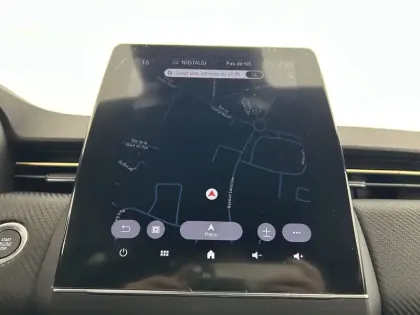 Photo 14 Renault Clio  E-Tech full hybrid 145