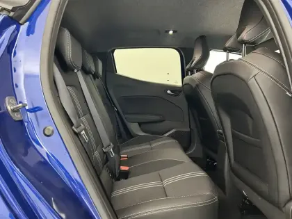 Photo 18 Renault Clio  E-Tech full hybrid 145