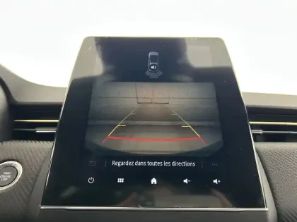 Photo 15 Renault Clio  E-Tech full hybrid 145