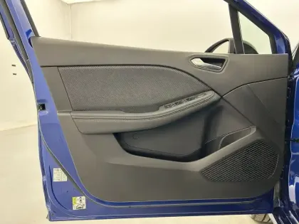 Photo 20 Renault Clio  E-Tech full hybrid 145