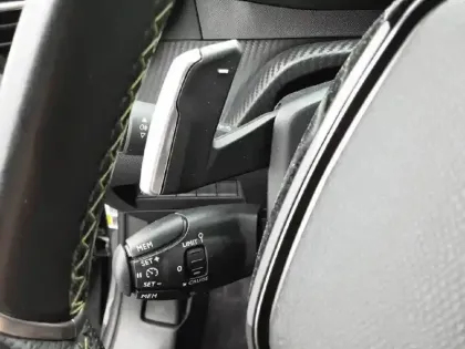 Photo 17 Peugeot 2008  PureTech 130 S&S EAT8