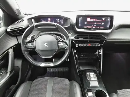 Photo 7 Peugeot 2008  PureTech 130 S&S EAT8