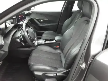 Photo 10 Peugeot 2008  PureTech 130 S&S EAT8