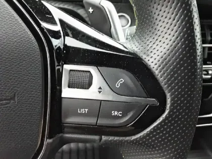 Photo 19 Peugeot 2008  PureTech 130 S&S EAT8