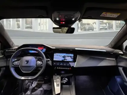 Photo 37 Peugeot 308  Electrique 54 kWh 156ch