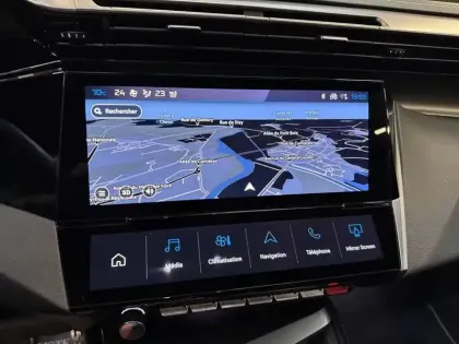 Photo 42 Peugeot 308  Electrique 54 kWh 156ch